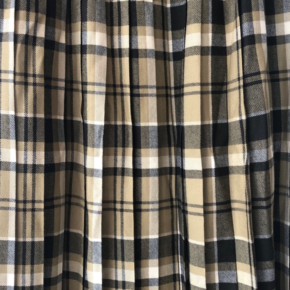 Highland Queen Pure Virgin Wool Union Made Accordion Pleated Maxi Wrap Skirt - Picture 14 of 15